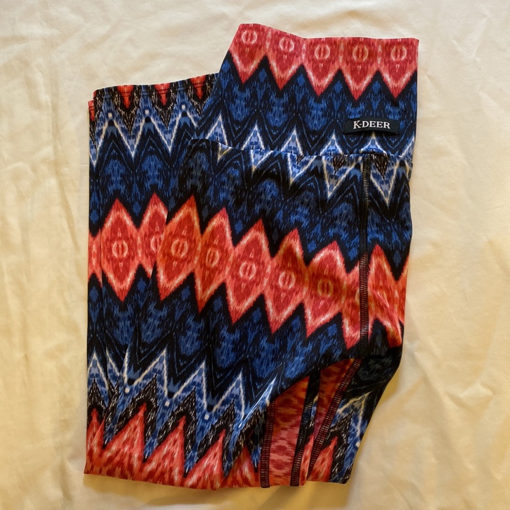 Woman’s leggings size L Like New
